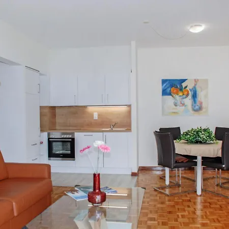 Apt- Majestic Panorama By Interhome Lugano